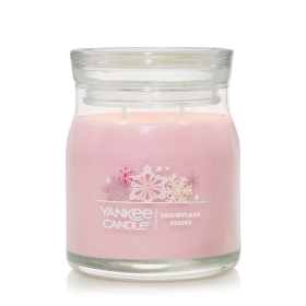 Yankee Candle Snowflake Kisses Signature Medium Jar Candle